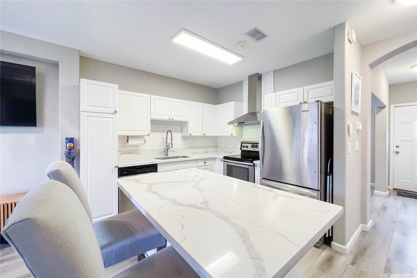 **VA Assumable Rate at 2.75%** This renovated townhome offers a - Beach Condo for sale in Ewa Beach, Hawaii on Beachhouse.com