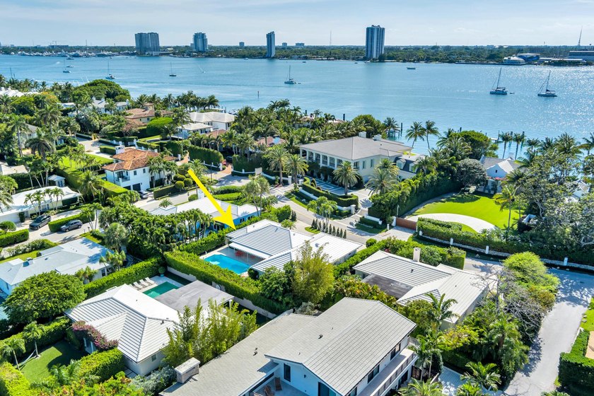 Stunning, completely renovated 3-bedroom, 3-bathroom home on the - Beach Home for sale in Palm Beach, Florida on Beachhouse.com
