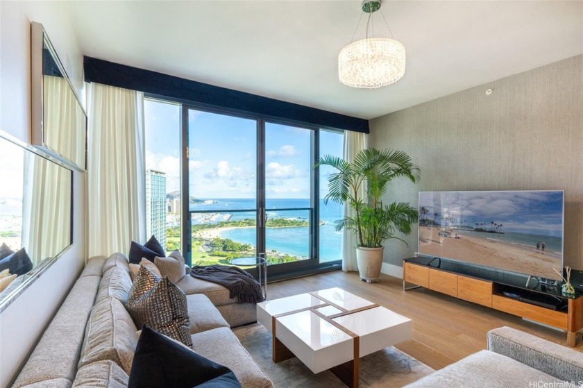 Unwind in this spacious 2-bed 2-bath unit in Anaha w/ den and 1 - Beach Condo for sale in Honolulu, Hawaii on Beachhouse.com