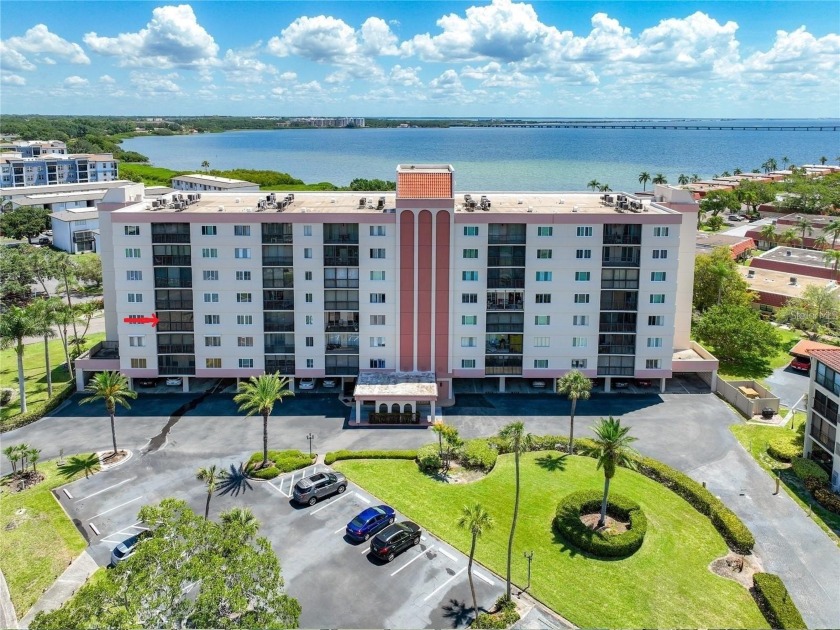 Fully furnished and updated 2 bed 2 bath condo in gated 55 plus - Beach Condo for sale in Clearwater, Florida on Beachhouse.com