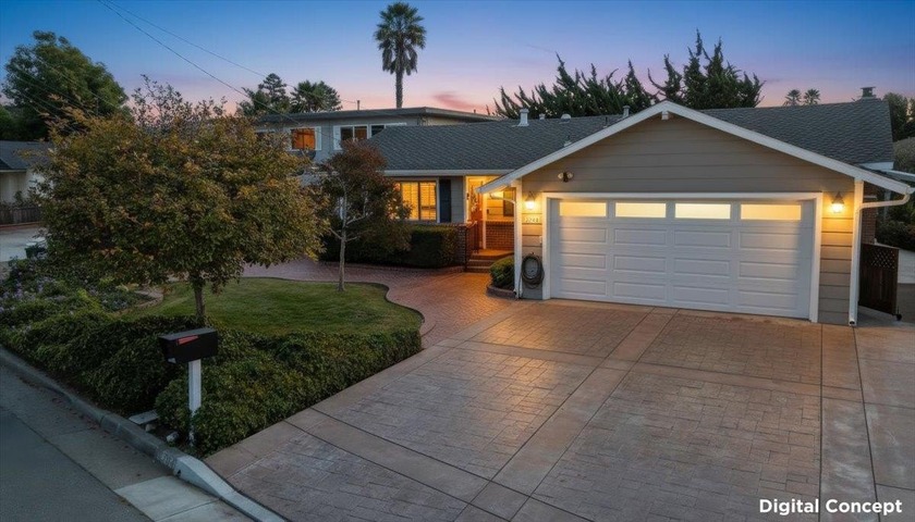 Welcome to this charming single-level 3-bedroom, 2-bath home - Beach Home for sale in Santa Cruz, California on Beachhouse.com