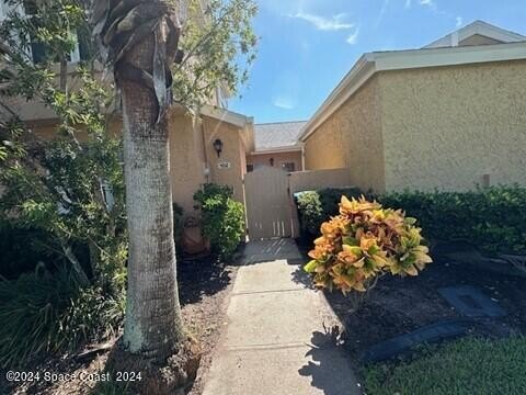 Well maintained three bedroom/two bath townhome in Malibu Villas - Beach Townhome/Townhouse for sale in Palm Bay, Florida on Beachhouse.com