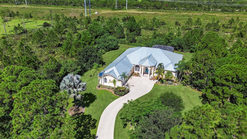 PGA Village estate home with plenty of room to build a guest - Beach Home for sale in Port Saint Lucie, Florida on Beachhouse.com