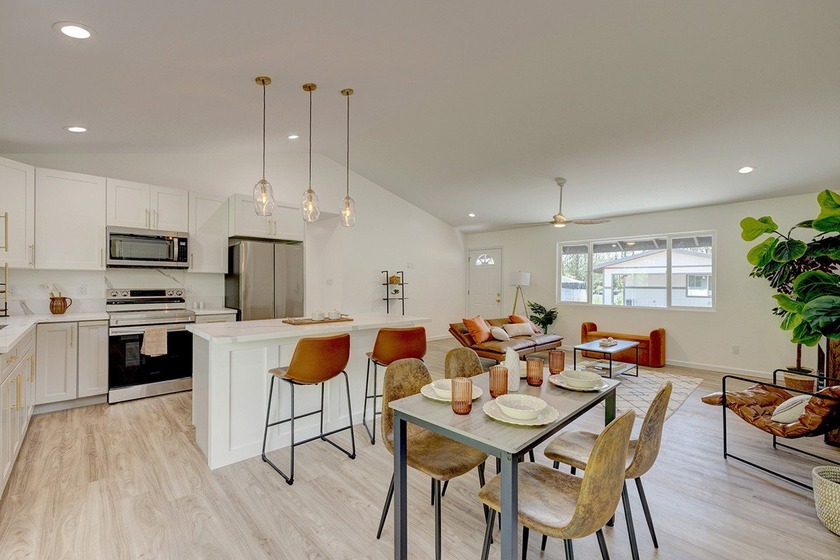 This contemporary 3-bedroom, 3 bathroom home, constructed in - Beach Home for sale in Pahoa, Hawaii on Beachhouse.com