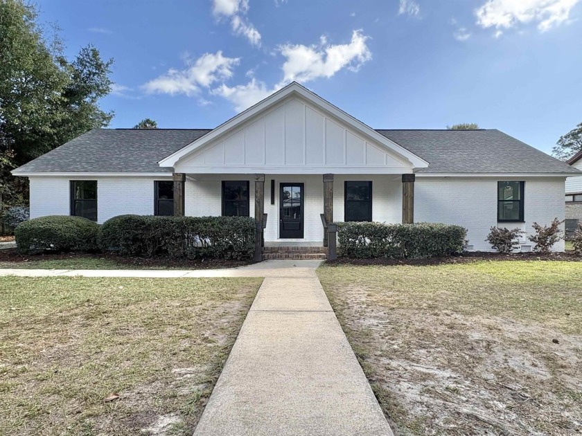 Completely Renovated Modern 4 Bedroom 3 and a Half Bath Single - Beach Home for sale in Myrtle Beach, South Carolina on Beachhouse.com