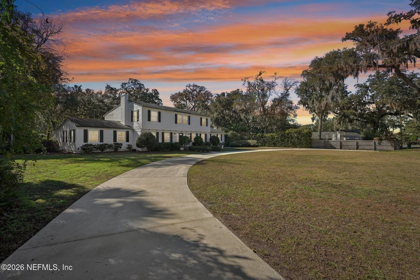 Welcome to this beautifully remodeled home offering the perfect - Beach Home for sale in Jacksonville, Florida on Beachhouse.com