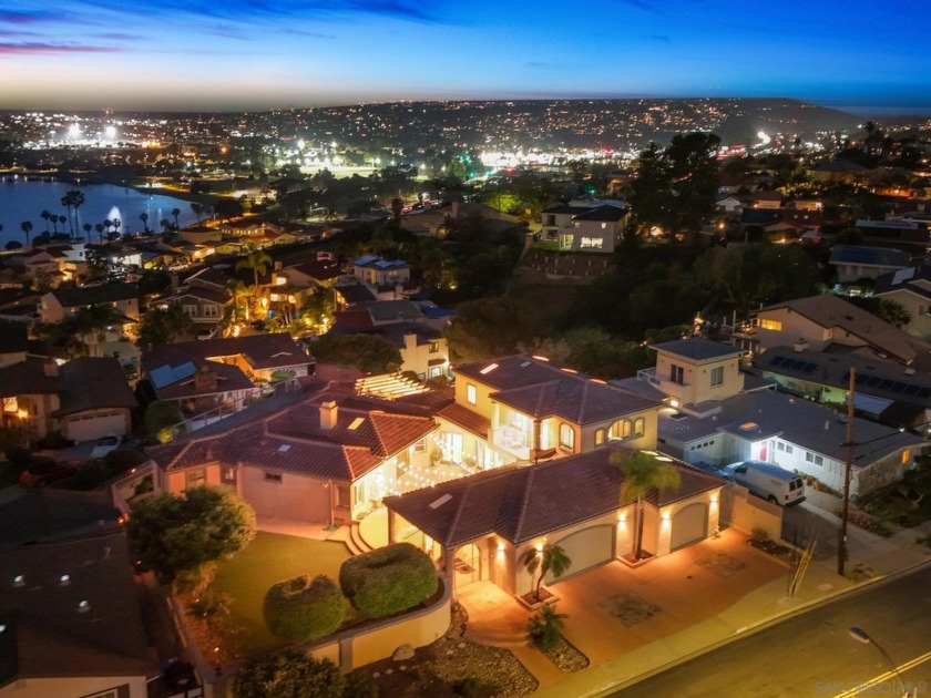 Amazing water view home truly an entertainers dream in highly - Beach Home for sale in San Diego, California on Beachhouse.com