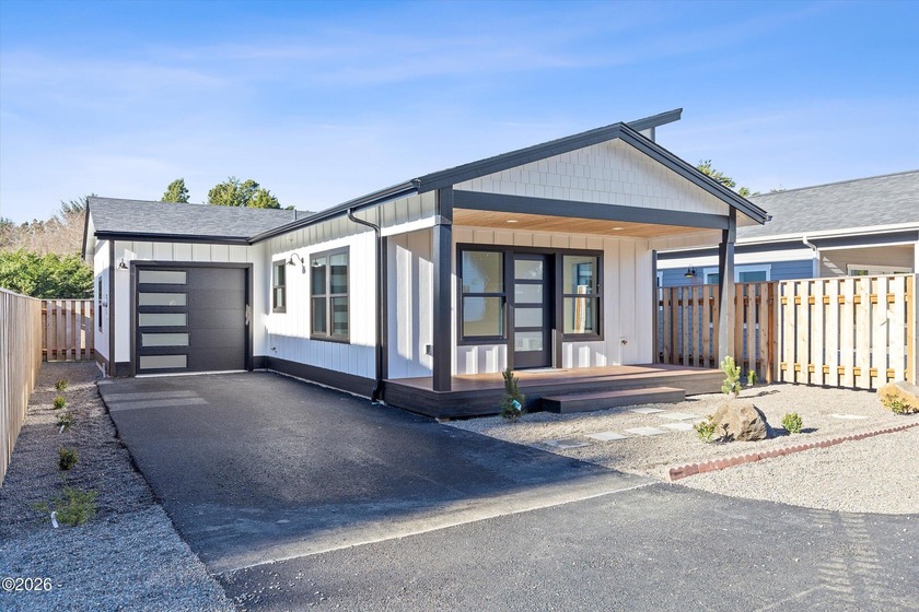 New construction in SE Lincoln City completed in 2026 by local - Beach Home for sale in Lincoln City, Oregon on Beachhouse.com