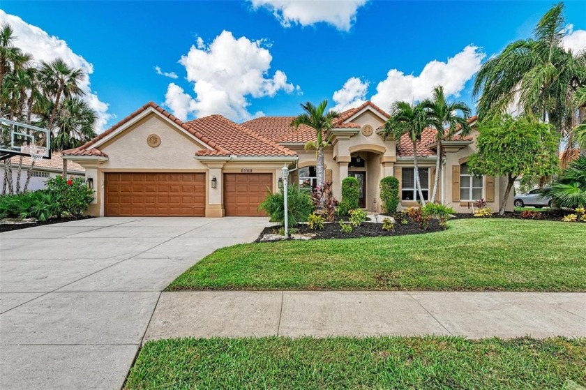 Step into this meticulously updated 4-bedroom, 3.5-bathroom home - Beach Home for sale in Lakewood Ranch, Florida on Beachhouse.com