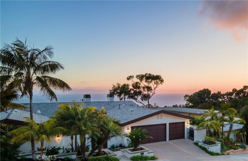 This stunning single story home is the epitome of luxury and - Beach Home for sale in Dana Point, California on Beachhouse.com