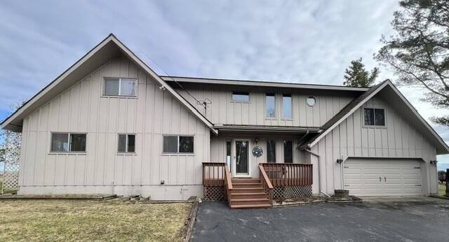 Enjoy stunning Lake Michigan views from this exquisite 2700 - Beach Home for sale in Naubinway, Michigan on Beachhouse.com