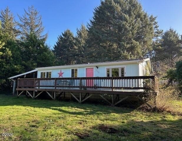 Conveniently situated close to the quaint town of Yachats!! This - Beach Home for sale in Yachats, Oregon on Beachhouse.com
