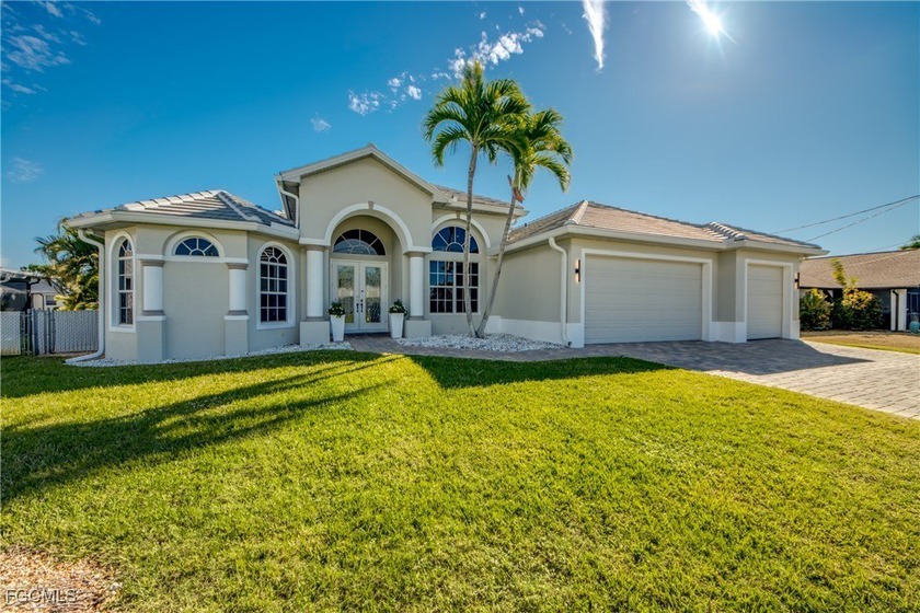 Experience Southwest Florida waterfront living at its finest in - Beach Home for sale in Cape Coral, Florida on Beachhouse.com