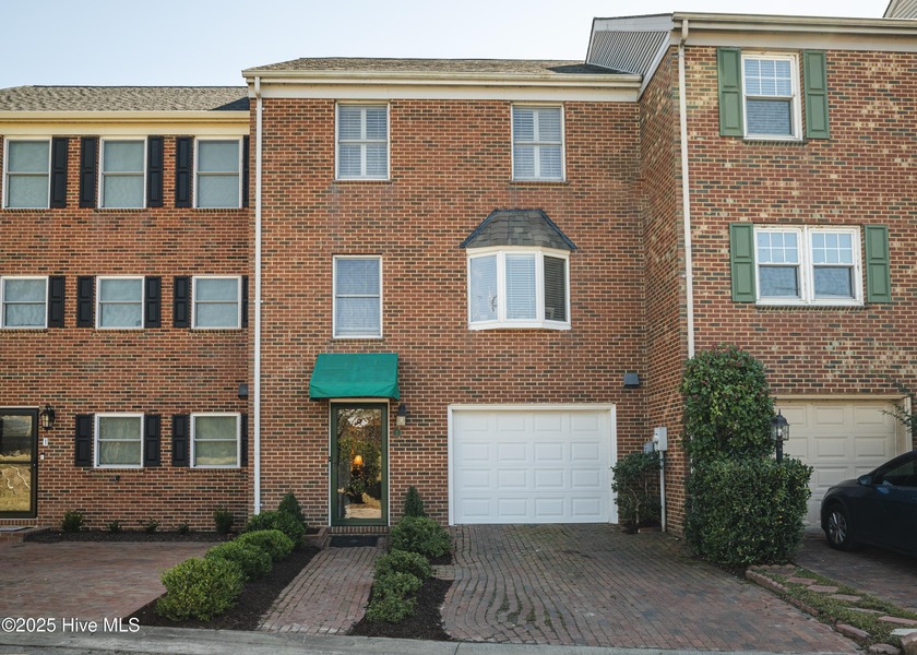 Welcome to your dream retreat! This beautifully maintained - Beach Townhome/Townhouse for sale in Edenton, North Carolina on Beachhouse.com