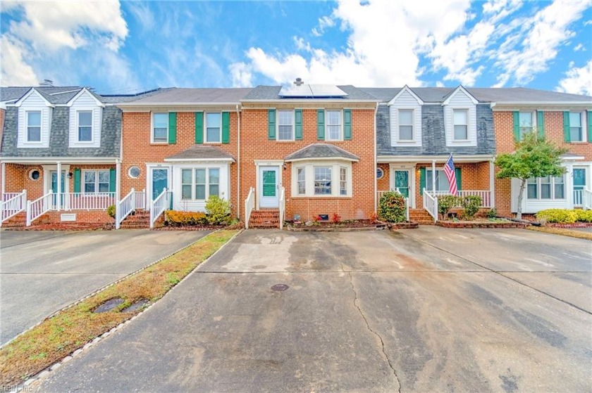 This recently renovated townhome is move-in ready, Two primary - Beach Townhome/Townhouse for sale in Chesapeake, Virginia on Beachhouse.com