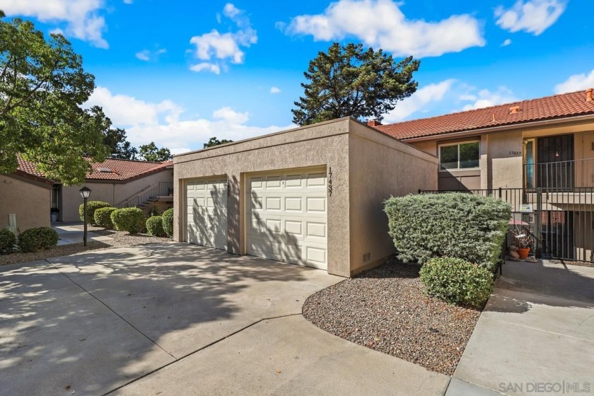 Welcome to this charming ground-floor condo in the highly - Beach Home for sale in San Diego, California on Beachhouse.com