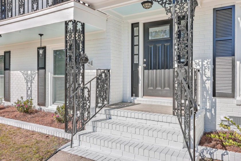 Welcome to 1212 Oakcrest Drive, a beautifully maintained - Beach Home for sale in Charleston, South Carolina on Beachhouse.com