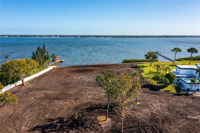 One of the largest bayfront parcels available in all of Tampa - Beach Acreage for sale in Safety Harbor, Florida on Beachhouse.com