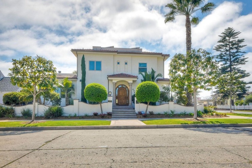 Coastal Living at Its Finest - Pacific Beach Stunner with - Beach Home for sale in San Diego, California on Beachhouse.com