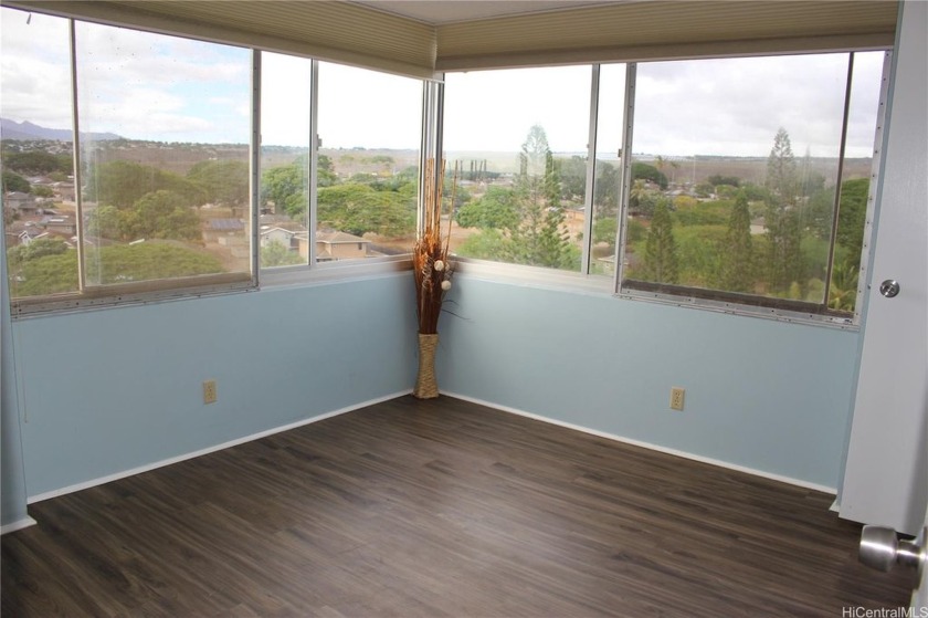 Beautiful panoramic city and mountain views at this updated - Beach Condo for sale in Pearl City, Hawaii on Beachhouse.com