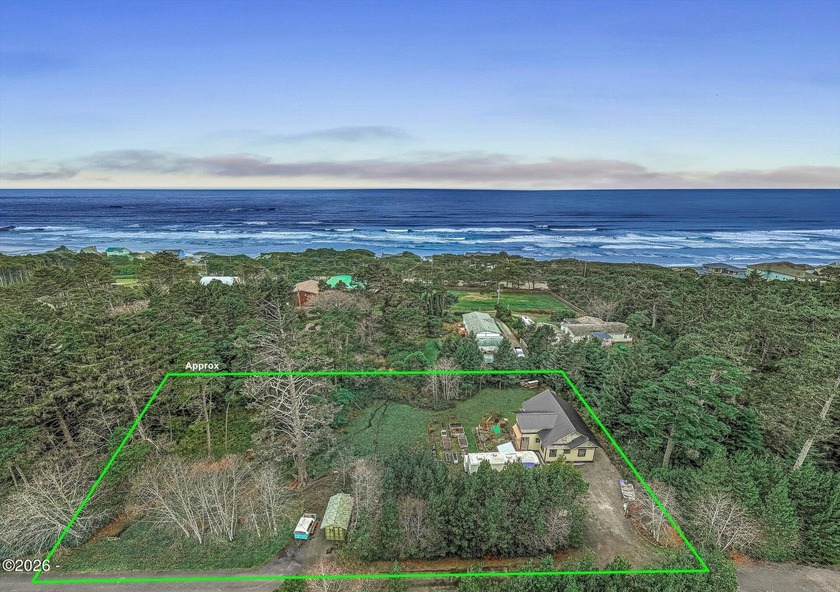 Stunning open concept, airy 10 foot ceilings, nearly finished 2 - Beach Home for sale in Seal Rock, Oregon on Beachhouse.com