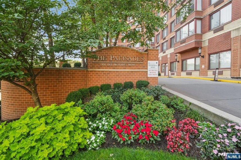 Welcome to Bergen County Newest Luxury Condominium high-rise - Beach Condo for sale in Fort Lee, New Jersey on Beachhouse.com