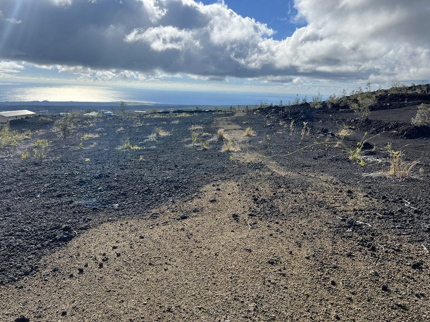 This sale is for two adjacent 1-acre lots sold together. The - Beach Acreage for sale in Ocean View, Hawaii on Beachhouse.com