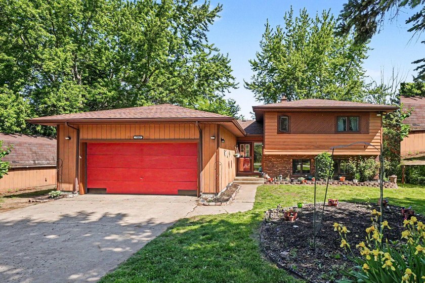 Just 0.4 miles from the sparkling shoreline of Lake Michigan - Beach Home for sale in South Haven, Michigan on Beachhouse.com
