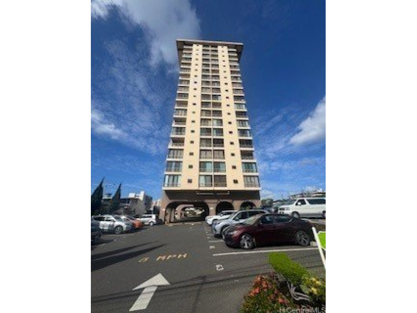 Welcome to your dream urban oasis at 1314 Victoria St, Apt 803 - Beach Condo for sale in Honolulu, Hawaii on Beachhouse.com