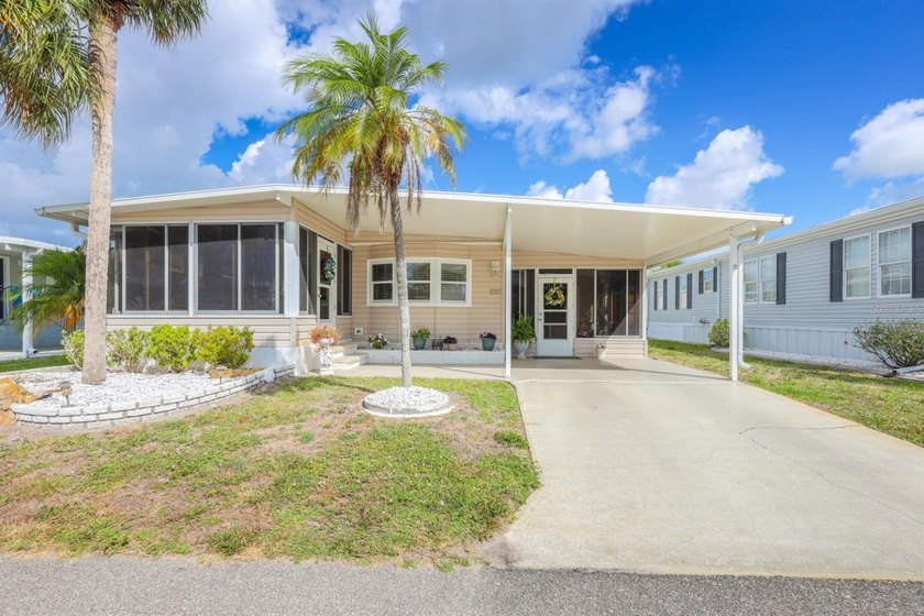 Welcome home to easy Florida living in this beautifully - Beach Home for sale in Port Charlotte, Florida on Beachhouse.com