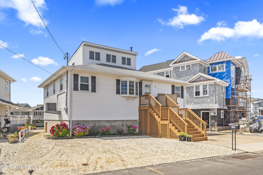 LAVALLETTE - WATERFRONT - UNIQUELY SITUATED ON A WIDE LAGOON - Beach Home for sale in Lavallette, New Jersey on Beachhouse.com