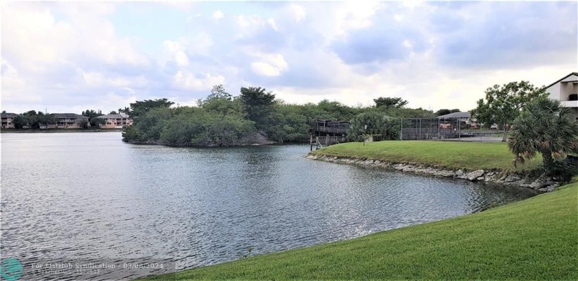 AMAZING PANORAMIC LAKE VIEWS, BEAUTIFULLY Updated & Immaculately - Beach Condo for sale in Oakland Park, Florida on Beachhouse.com