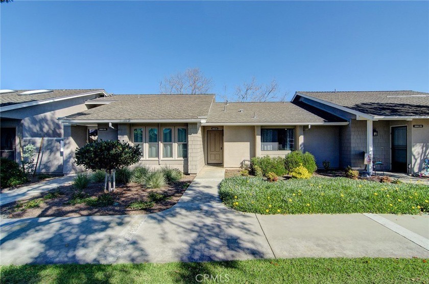 STUNNING 1 BED-1 BATH -1 CAR GARAGE, DUNES MODEL CONDO, LOCATED - Beach Condo for sale in Huntington Beach, California on Beachhouse.com