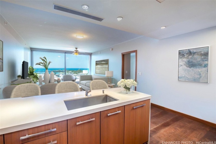 Come see this beautiful 2bdrm/2bth in ONE Ala Moana, an elegant - Beach Condo for sale in Honolulu, Hawaii on Beachhouse.com