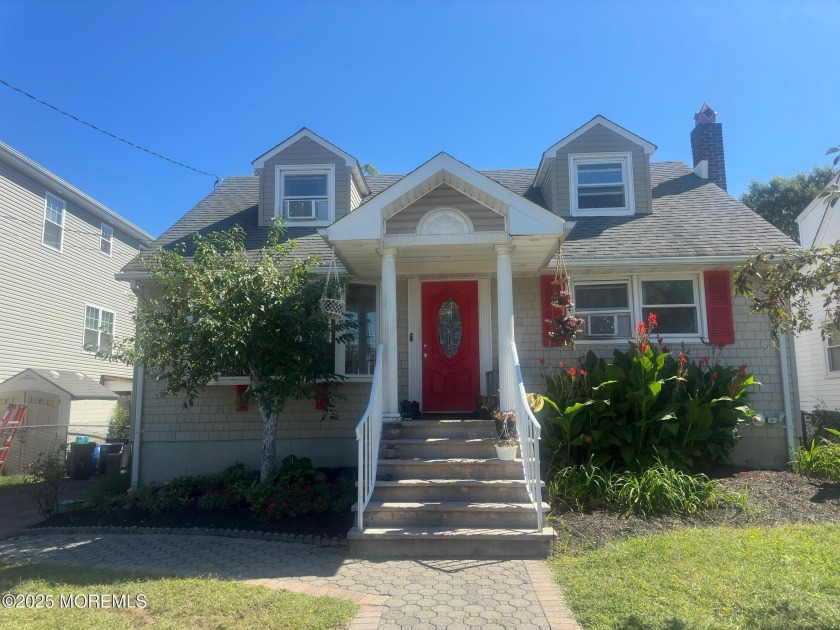 Welcome Home to this beautiful and lovingly cared for 4-bedroom - Beach Home for sale in Keansburg, New Jersey on Beachhouse.com