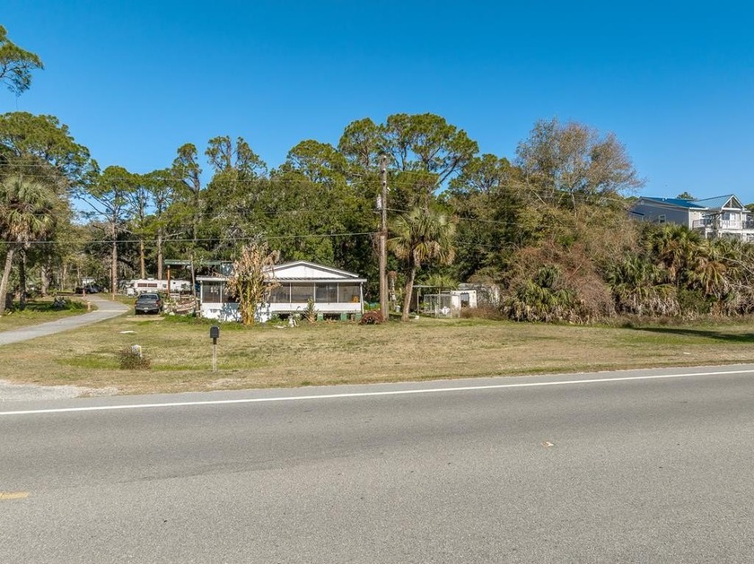 Opportunities like this along Highway 98 are increasingly rare - Beach Lot for sale in Apalachicola, Florida on Beachhouse.com