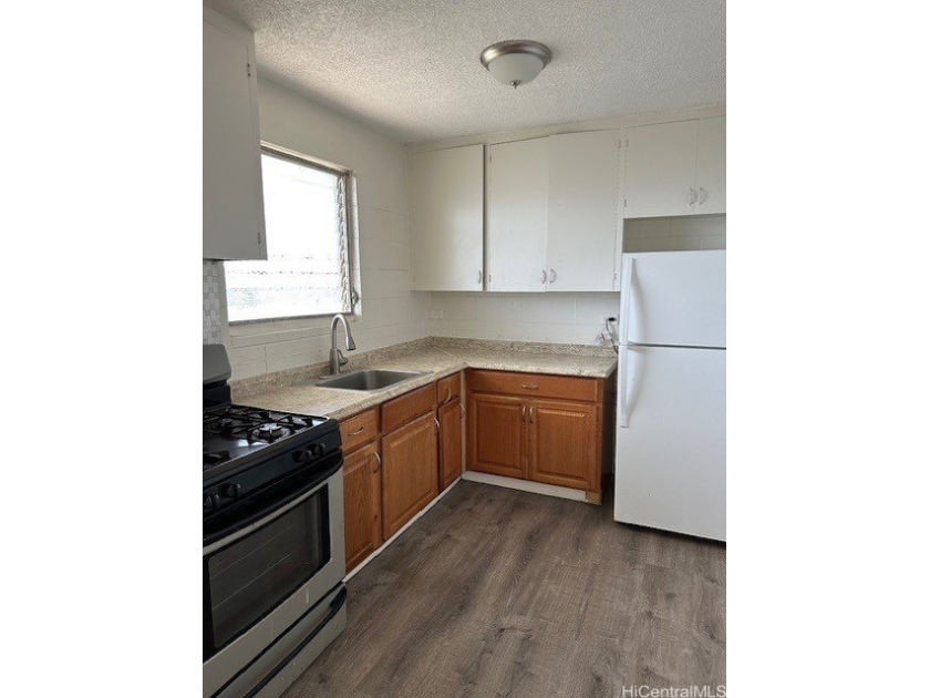 Welcome to this perfect unit for investors or starts in the - Beach Condo for sale in Honolulu, Hawaii on Beachhouse.com