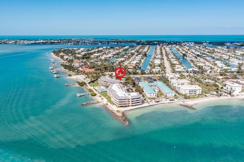 Step into a tri-level townhome in the gem of the Florida Keys - Beach Townhome/Townhouse for sale in Key Colony Beach, Florida on Beachhouse.com