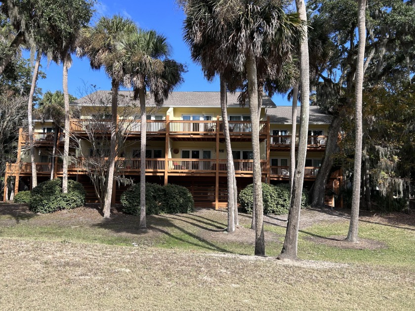 This well-maintained two bedroom, two full bath is beautifully - Beach Home for sale in Edisto Island, South Carolina on Beachhouse.com