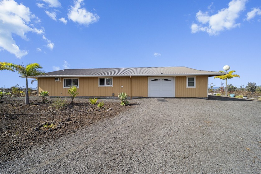 Unbelievable OCEAN VIEWS of coastline! Home is 3 acres and *King - Beach Home for sale in Ocean View, Hawaii on Beachhouse.com