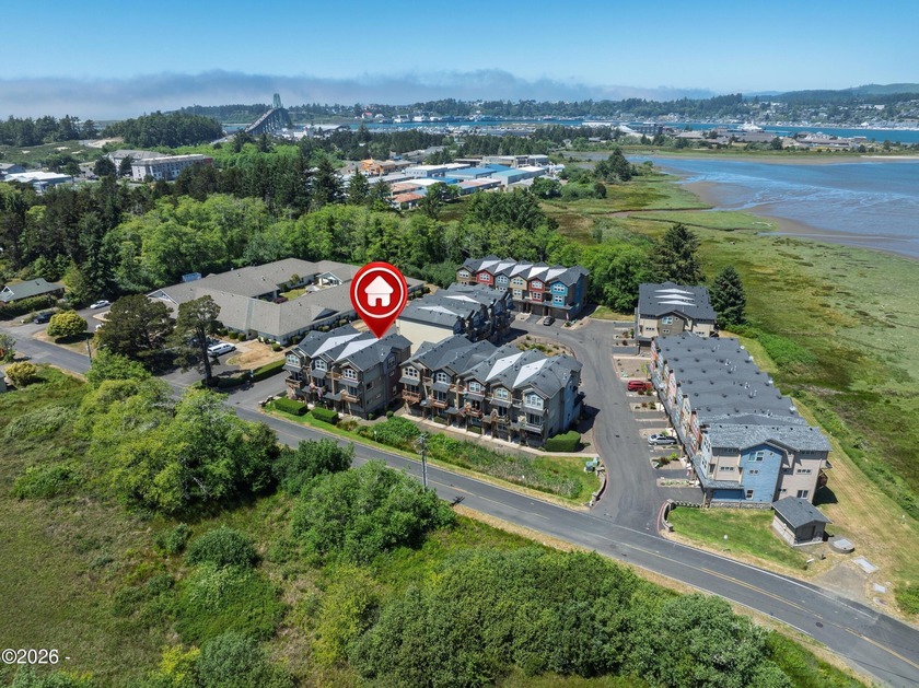 Check out this townhome at Neolha Point, a bay-front community - Beach Townhome/Townhouse for sale in Newport, Oregon on Beachhouse.com