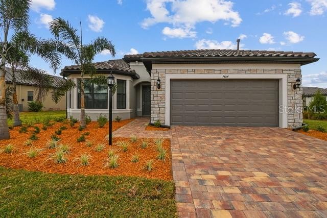 This beautiful newly built home is located in the Del Webb - Beach Home for sale in Lakewood Ranch, Florida on Beachhouse.com