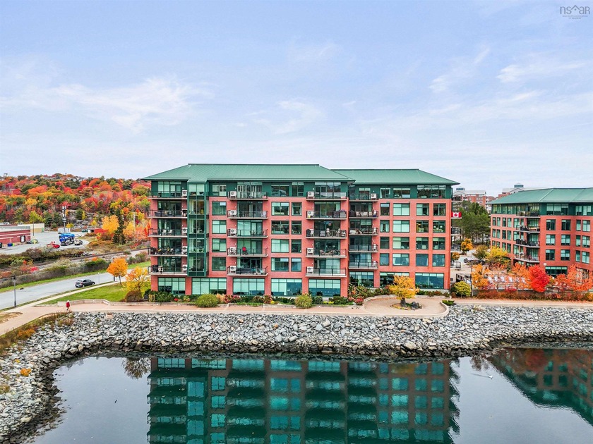 Welcome to Suite 409 at the prestigious Dockside Condos on - Beach Condo for sale in Bedford,  on Beachhouse.com