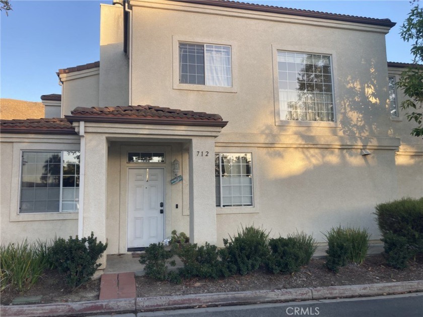 712 Nocumi Street - Beach Condo for sale in Ventura, California on Beachhouse.com