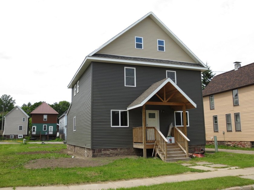 Located in the heart of Sault Ste. Marie this completely - Beach Home for sale in Sault Sainte Marie, Michigan on Beachhouse.com