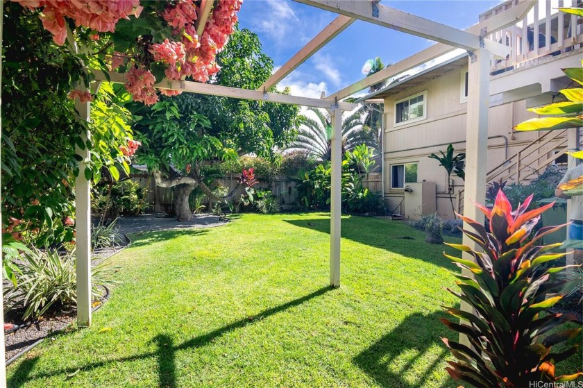 This charming multi-unit home is located in a special - Beach Home for sale in Waialua, Hawaii on Beachhouse.com