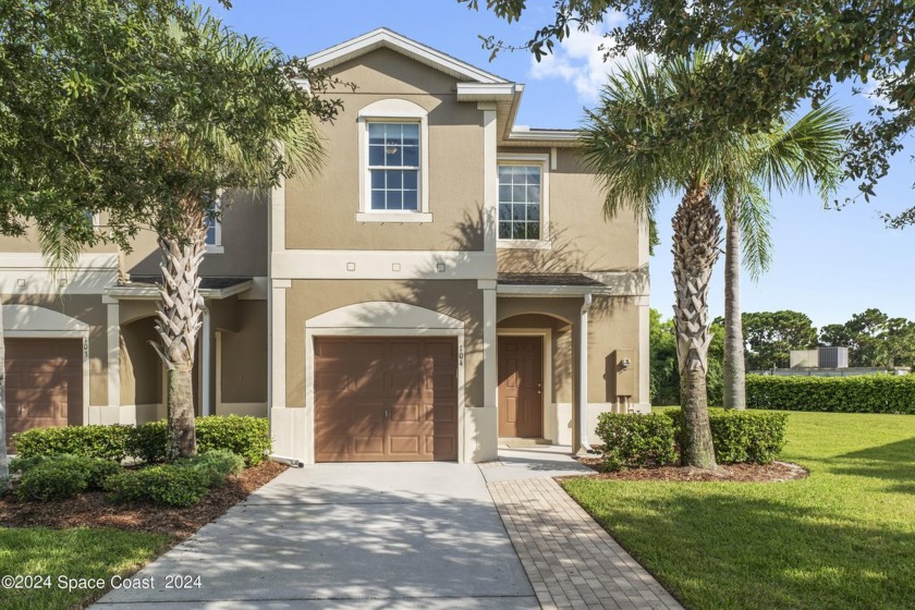 Discover this remarkable & beautifully updated three bedroom - Beach Townhome/Townhouse for sale in Melbourne, Florida on Beachhouse.com