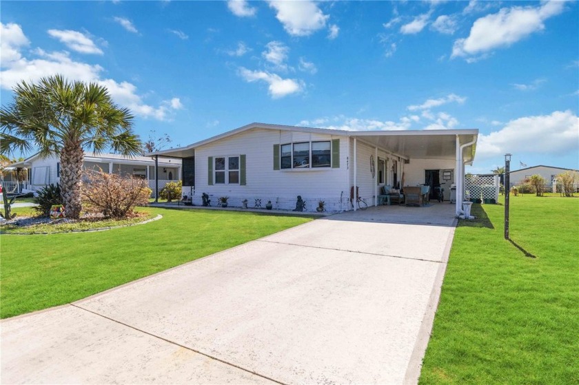 Welcome to your dream home in Lemon Bay Isle! This bright and - Beach Home for sale in Englewood, Florida on Beachhouse.com