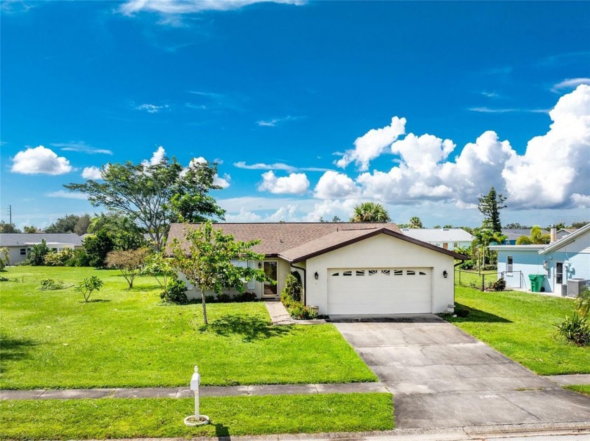 Welcome to  this friendly and popular community of Gardens of - Beach Home for sale in Port Charlotte, Florida on Beachhouse.com