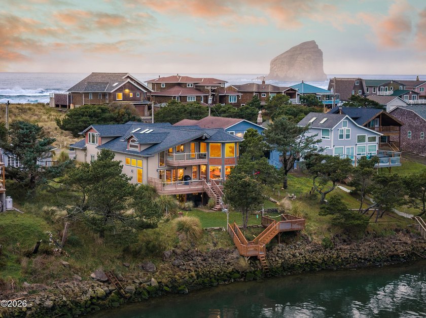 Escape to your private RIVERFRONT OASIS on the Nestucca River in - Beach Home for sale in Pacific City, Oregon on Beachhouse.com